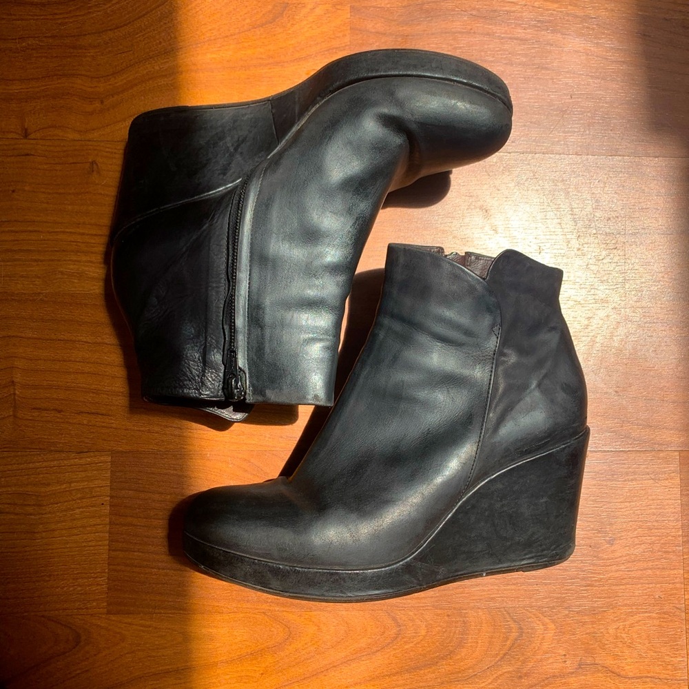 Cocolico Black leather wedge boots, size 5&1/2. Pre-loved. Great condition.